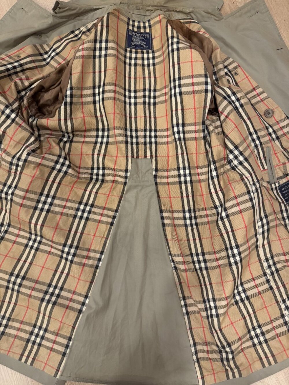 Vintage Burberrys of London Men's Trench Coat Made in England Nova Check Khaki - Picture 6 of 7